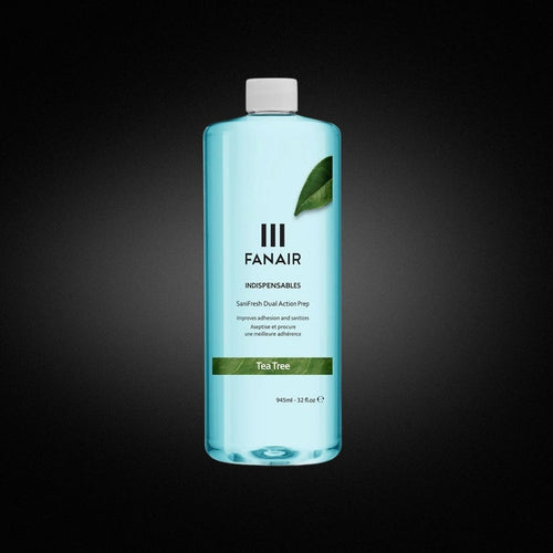 Préparateur pour ongles triple action (déshydratant, dégraissant, assainissant). Optimise l'adhérence de la pose pour une durabilité maximale.